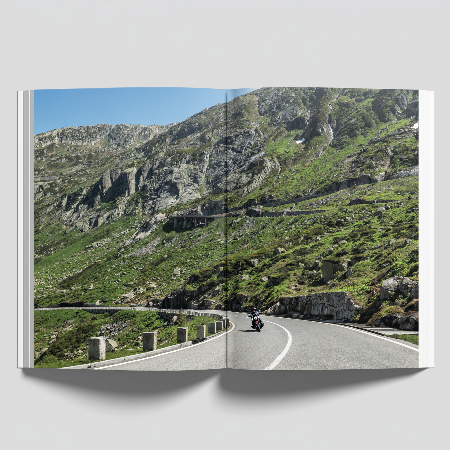Mountain Passes - The Alps (English Edition)