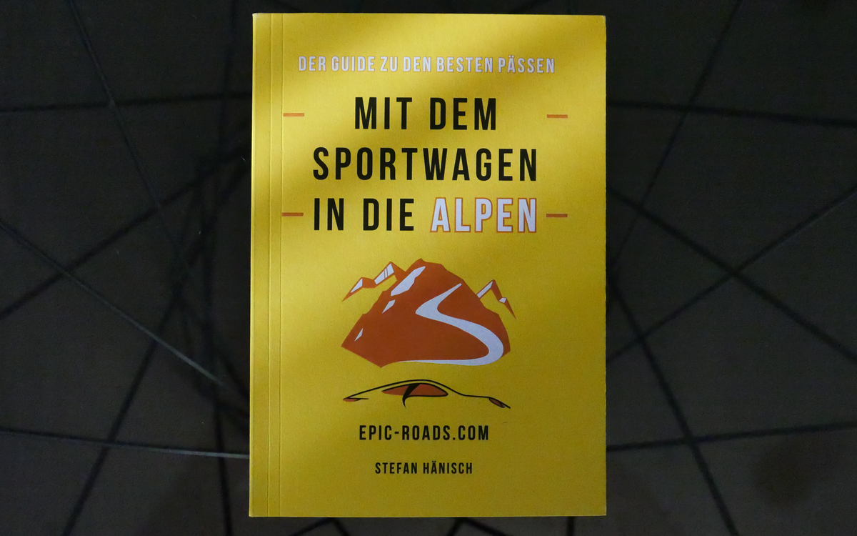 MIT DEM SPORTWAGEN IN DIE ALPEN