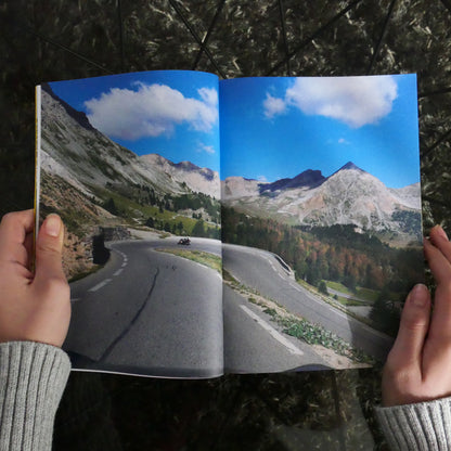 Mit dem Sportwagen in die Alpen (Édition allemande)